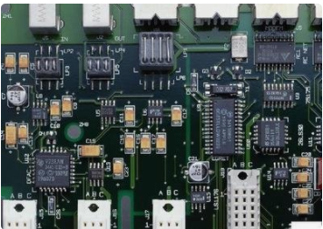 PCBメッキ面：電気メッキ水、スパッタリング、蒸着