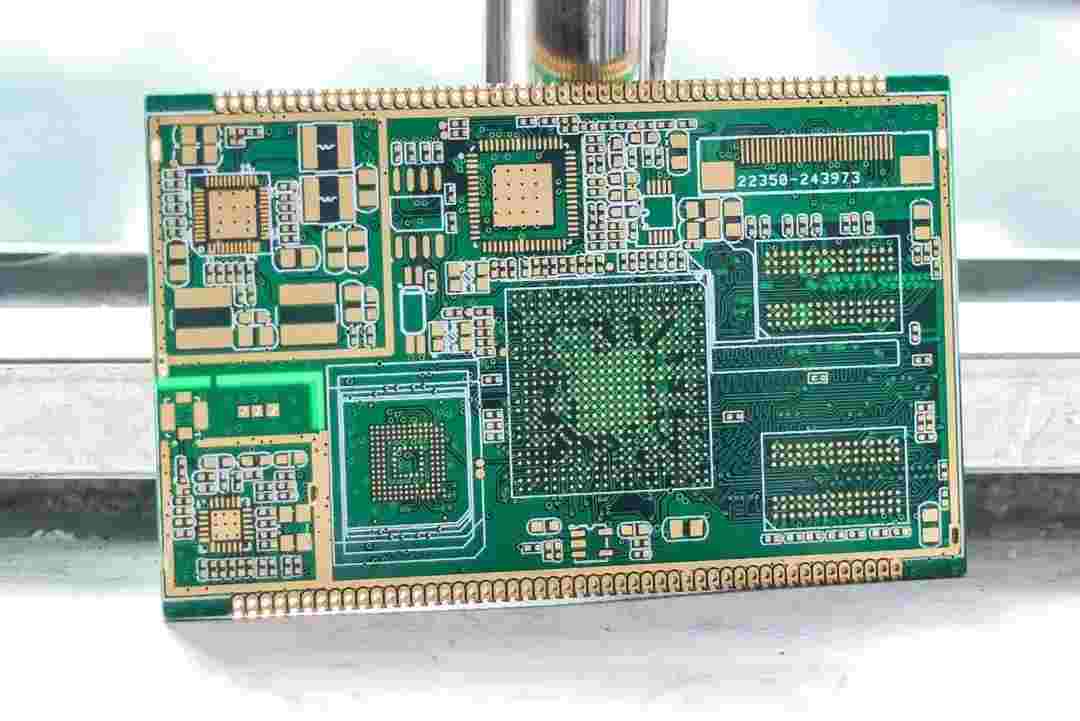 PCB設計に最も効率的なソフトウェアは?