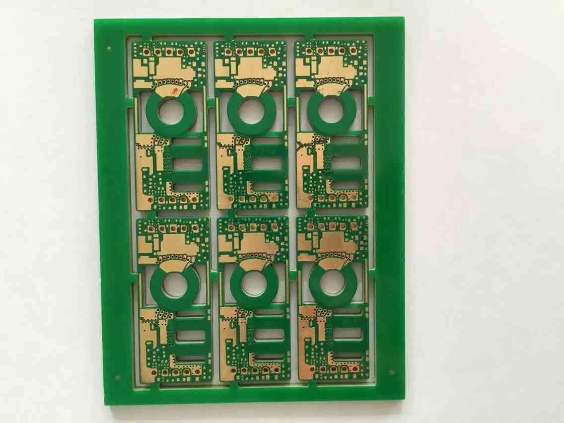 電子および機械設計 PCB PCB 設計の PCB 空間における 3D 機能