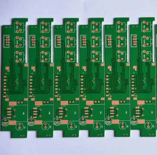 PCB レイアウトの設計における PCB の沿面距離とクリアランスの基準